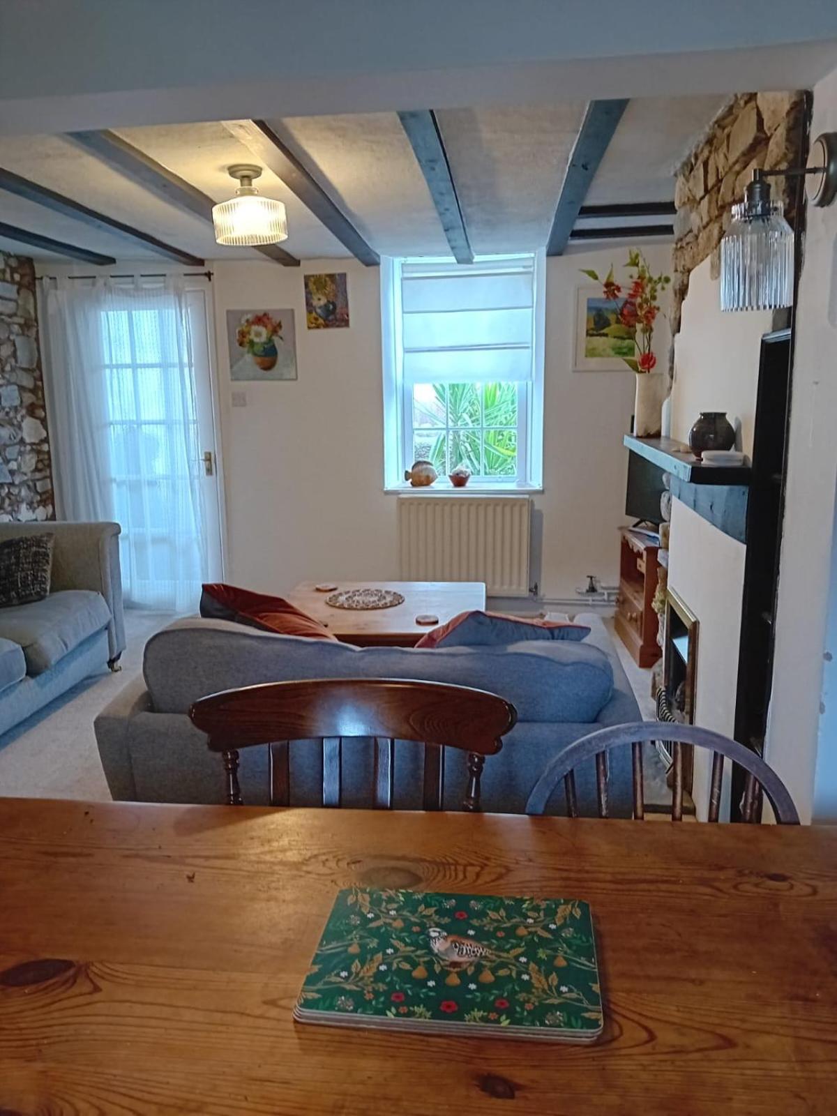 Nutshell Cottage Seaton  Eksteriør bilde
